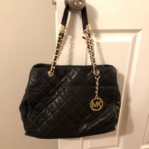 Michael Kors Susannah Large Tote Black